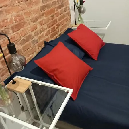 Hola Legionow Apartment *